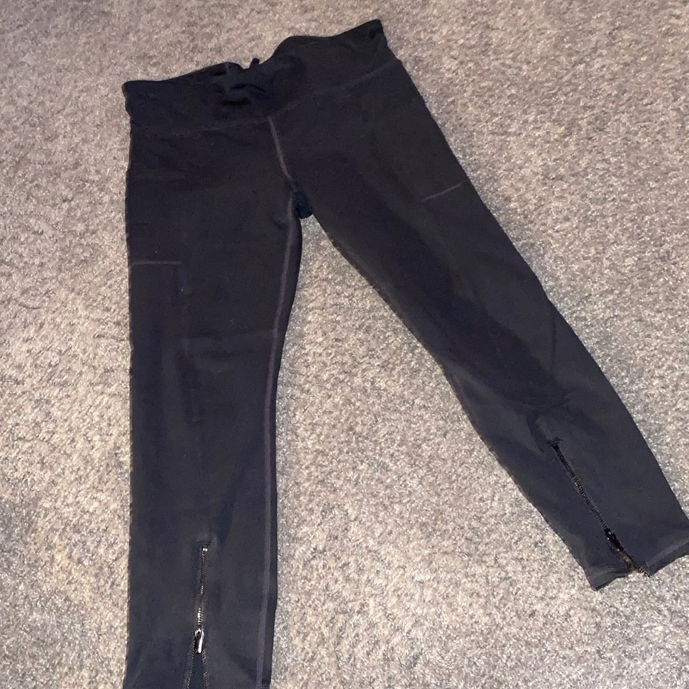 🖤 GapFit Capri Leggings